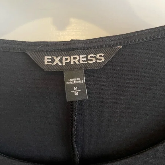 Express Dress with 3/4 Sleeves and Zippers - Picture 3 of 5